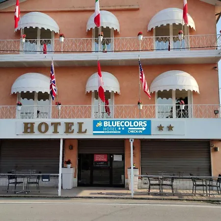 Lucy Hotel 2*