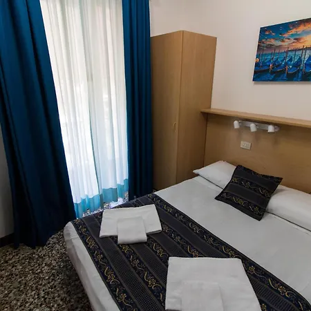Lucy Hotel