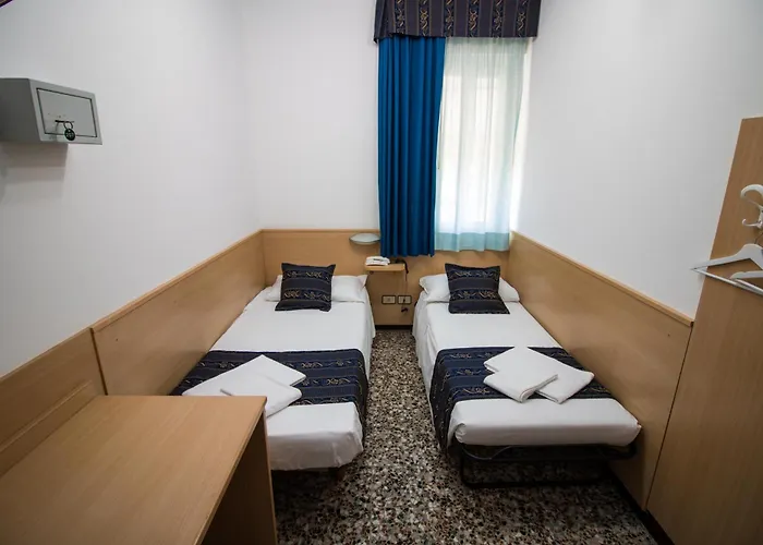 Hotel Bluecolors 2*